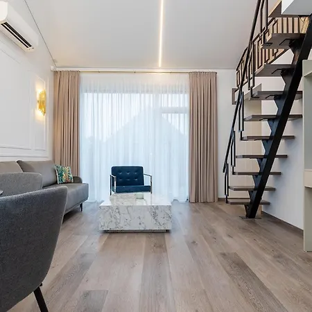 Amber Stone 2nd Floor *