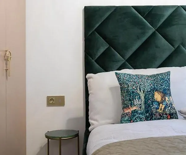 Amber Stone 2nd Floor *