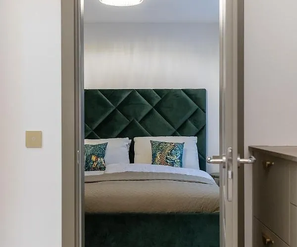 Amber Stone 2nd Floor